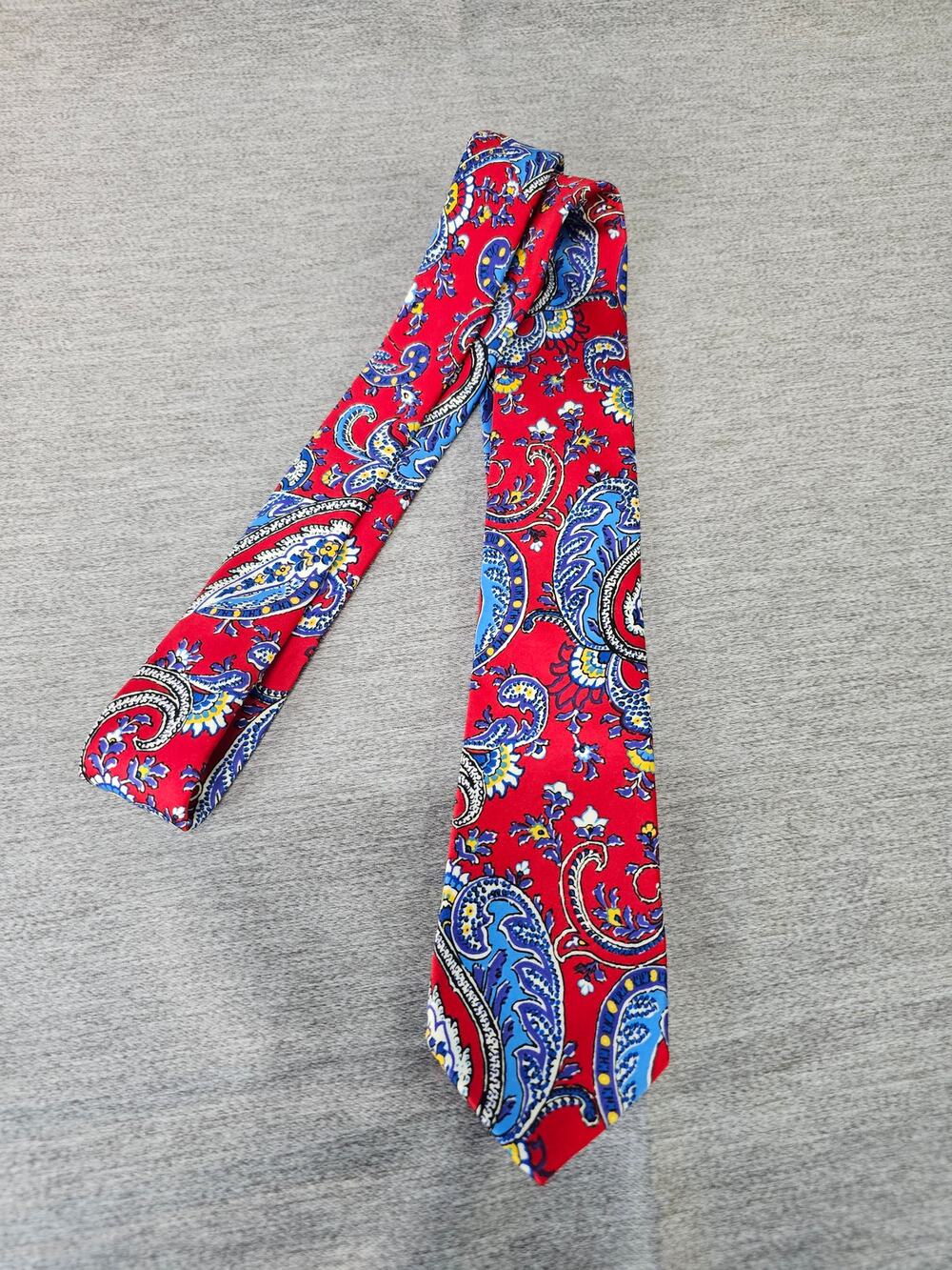Vintage Lauren Ralph Lauren Men's Neck Tie 57" Red Paisley